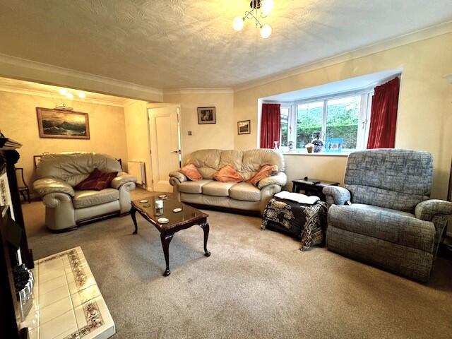 House in Donington on Bain - View 4