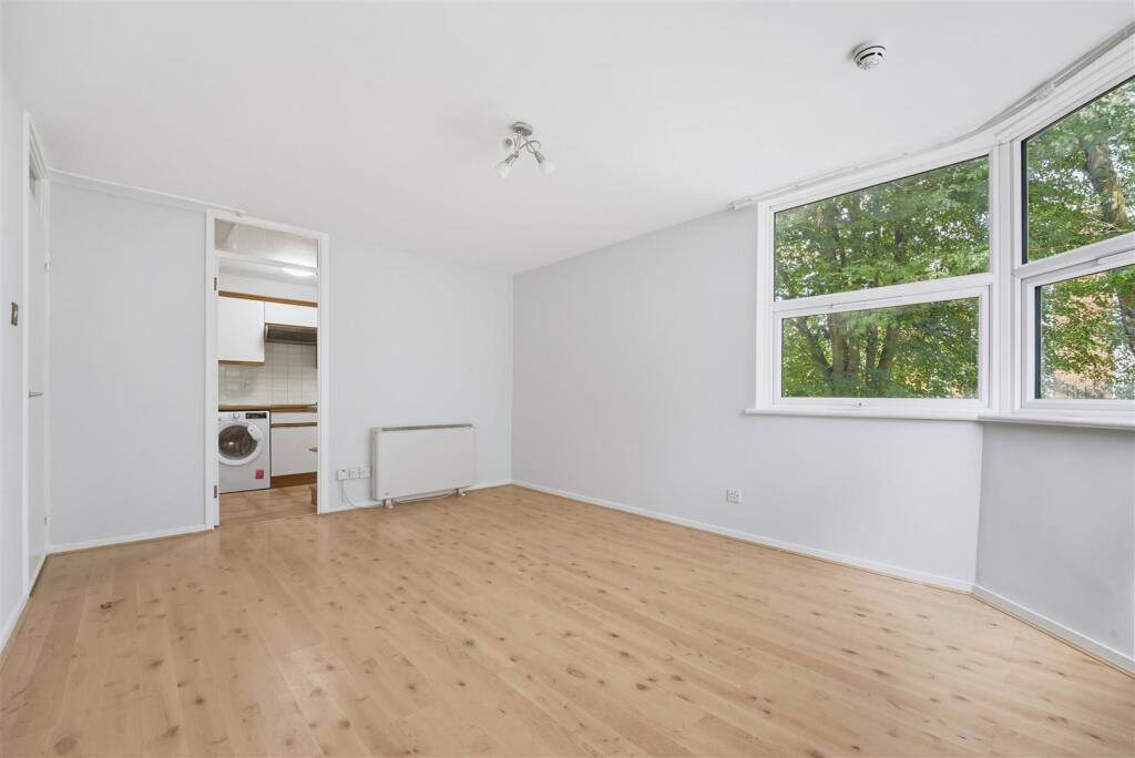 Apartment in London - View 3