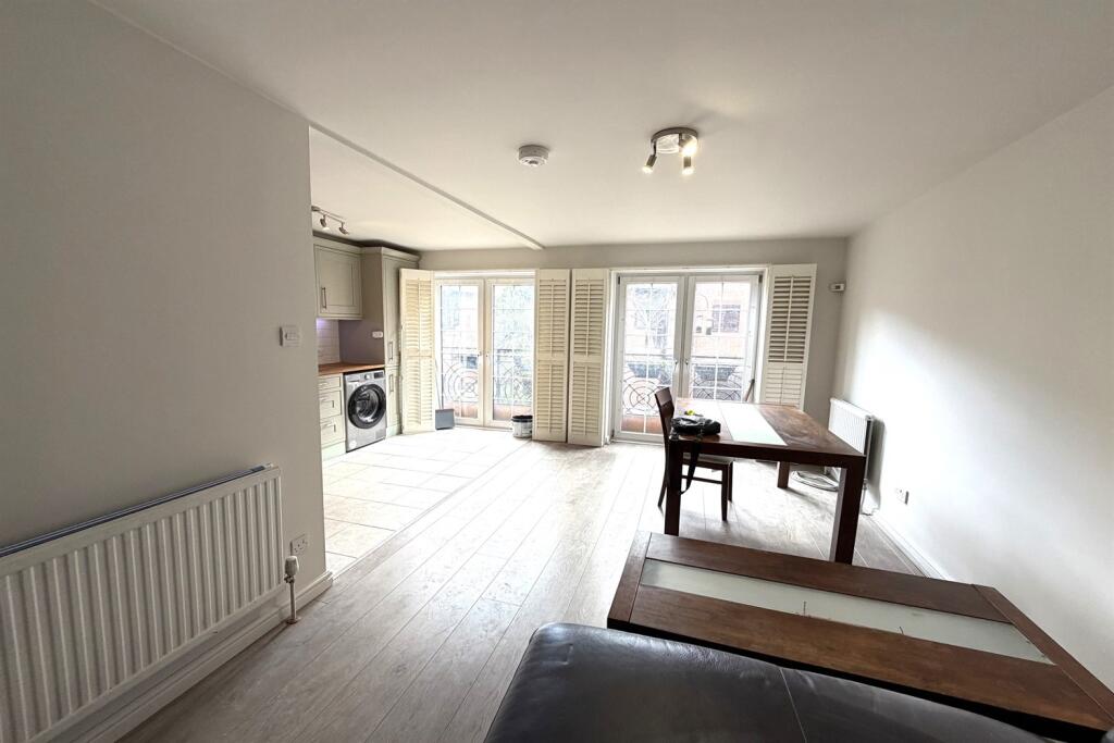 Apartment in London - View 5