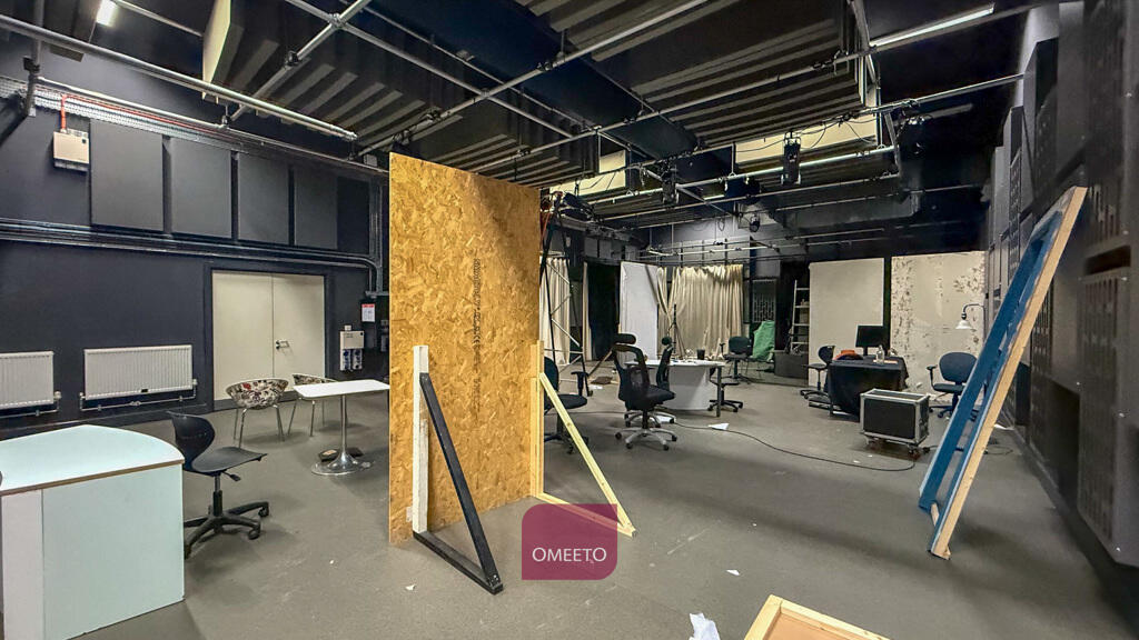 Unit to Let