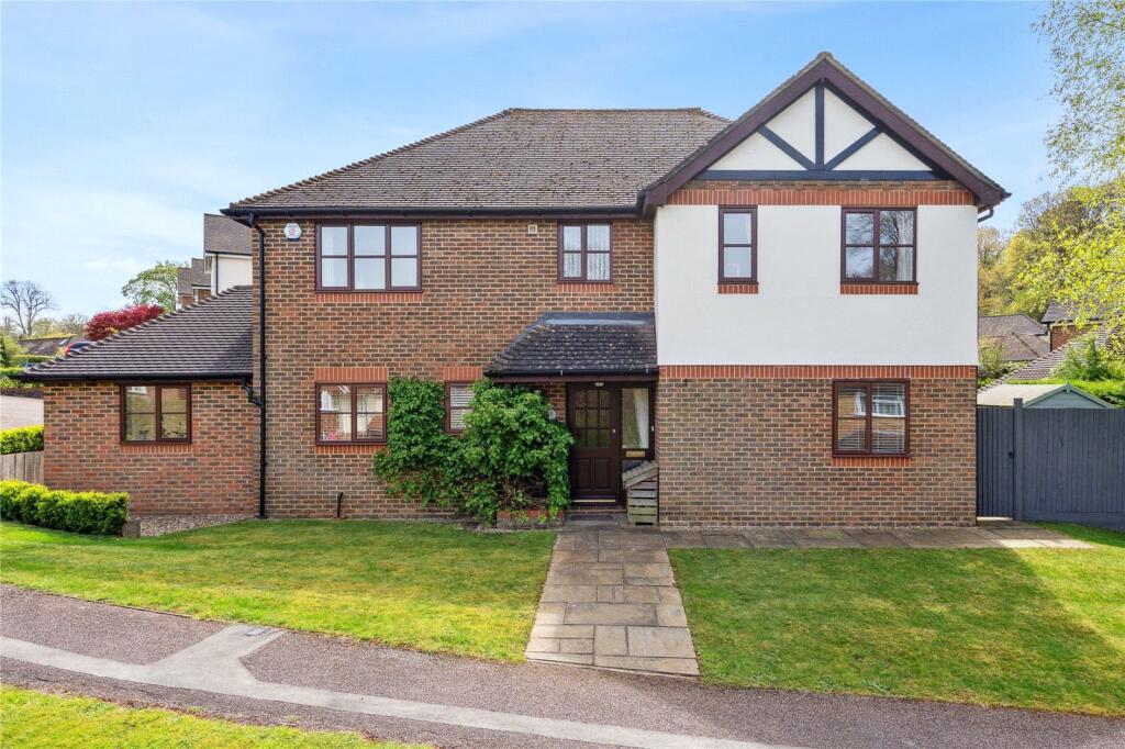 Main image of property: Long Park Close, Amersham, Buckinghamshire, HP6