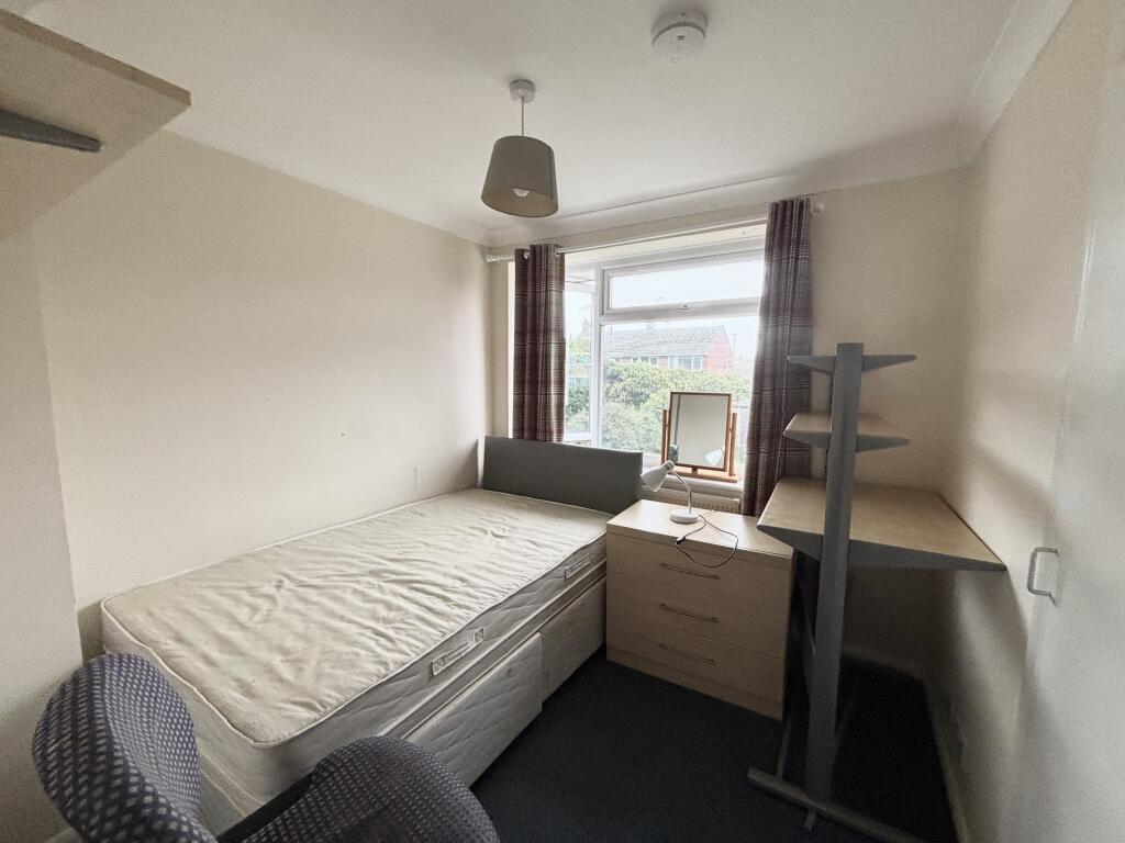 Friars Close, Wivenhoe, Colchester photo 4