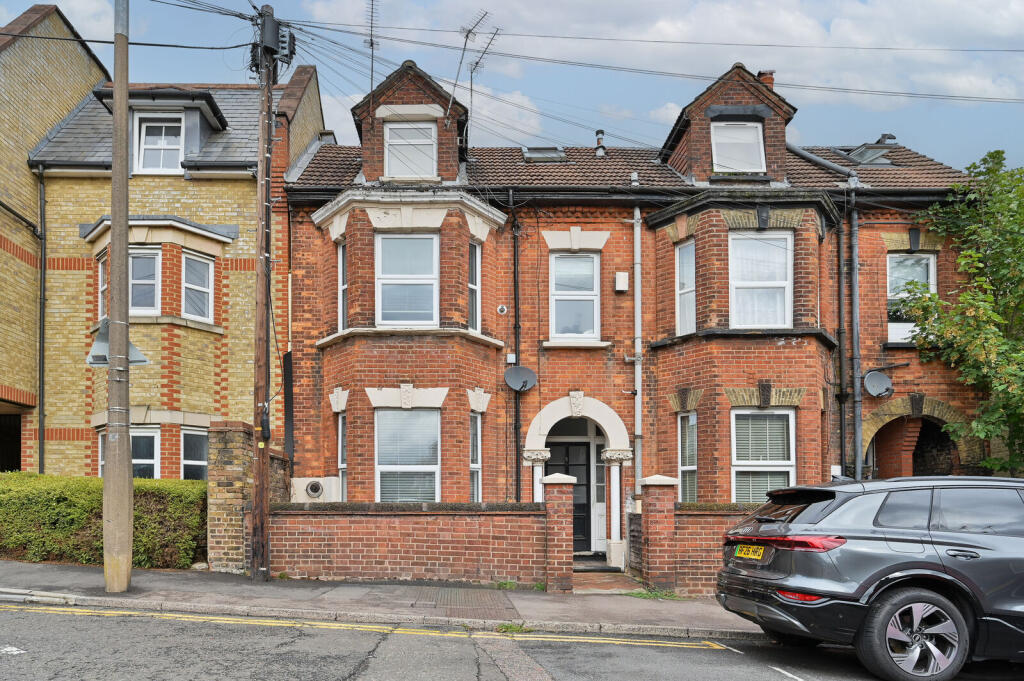 Main image of property: Queens Place, Watford, WD17
