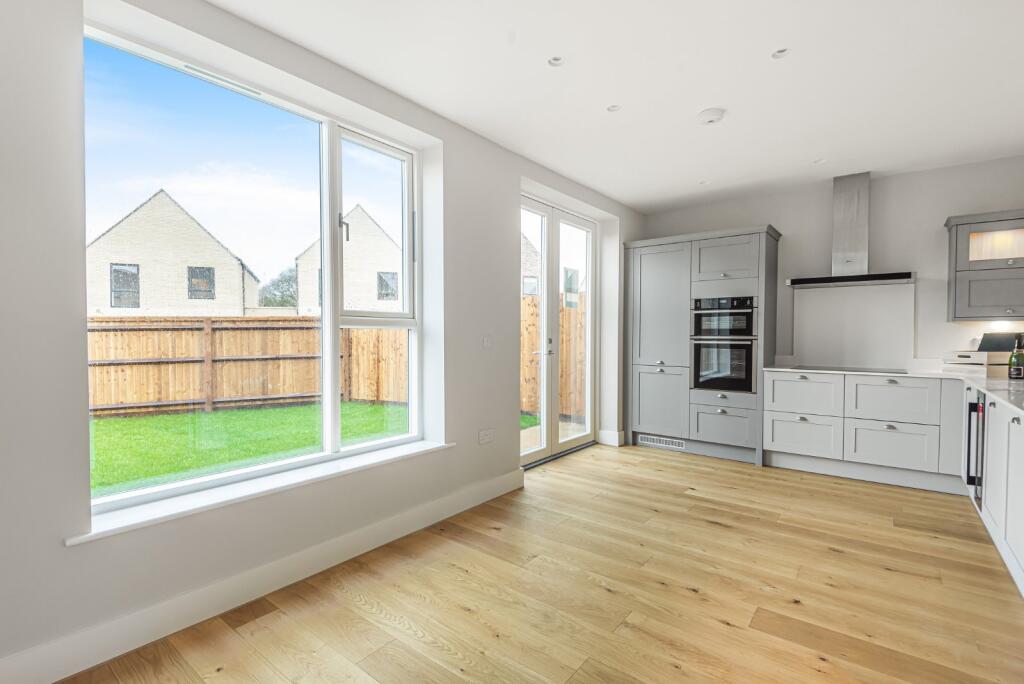 House in Chippenham, Great Somerford Free Allotments, Great Somerford - View 4