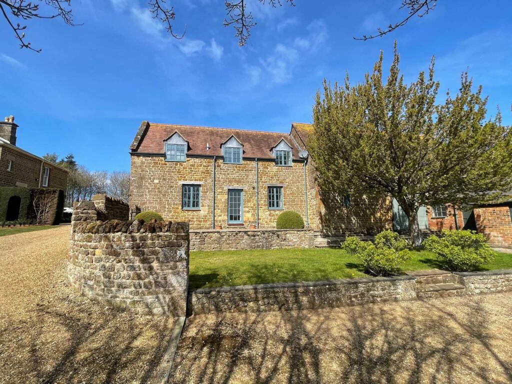 Main image of property: The Cottage, Holywell Farm, Wigginton