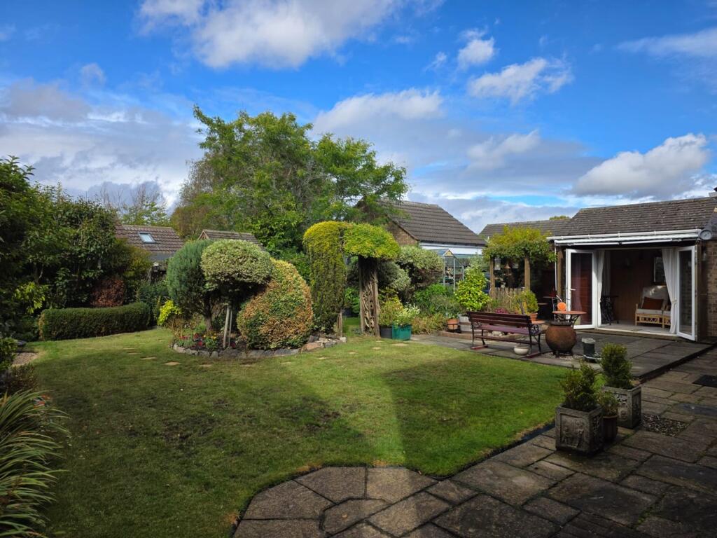 Norfolk Drive, Melton Mowbray, LE13 photo 2