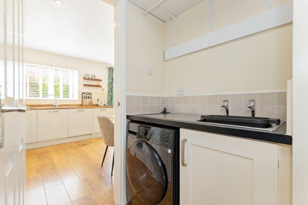 House in Livingston, Murieston - More