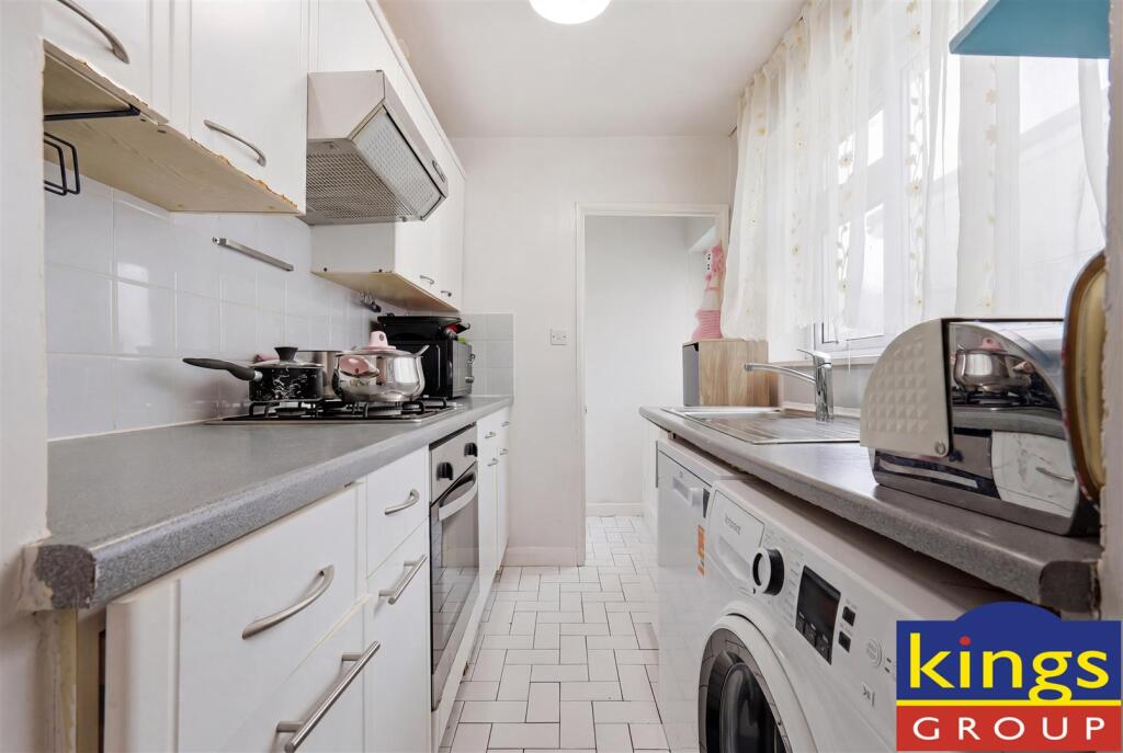 House in London - View 3
