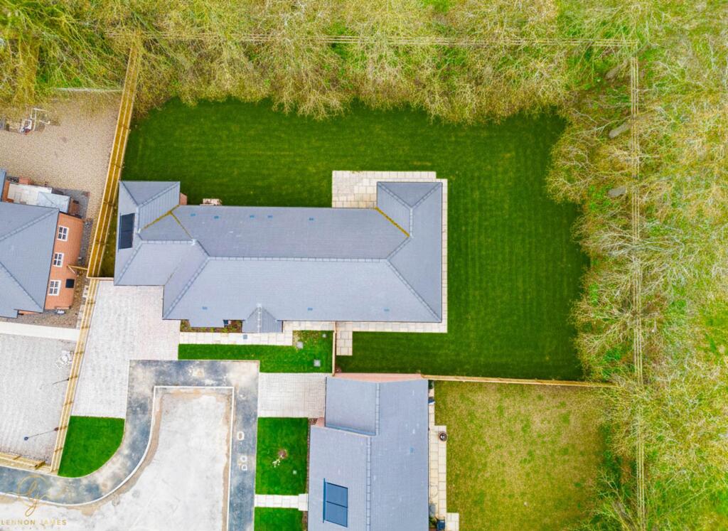 Poplar Gardens, Whittlesey, PE7 photo 4