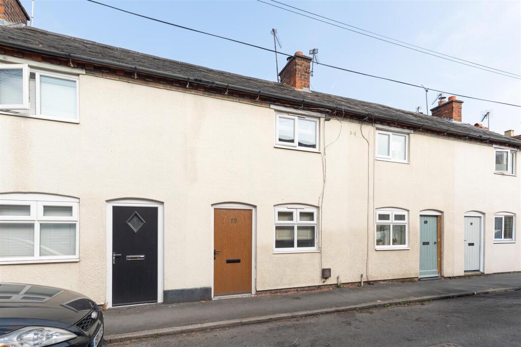 Main image of property: Cherry Orchard, Wellesbourne, Warwick