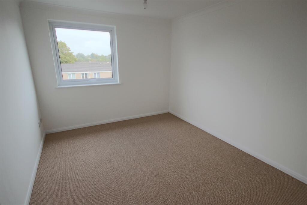 Apartment in Swindon - More