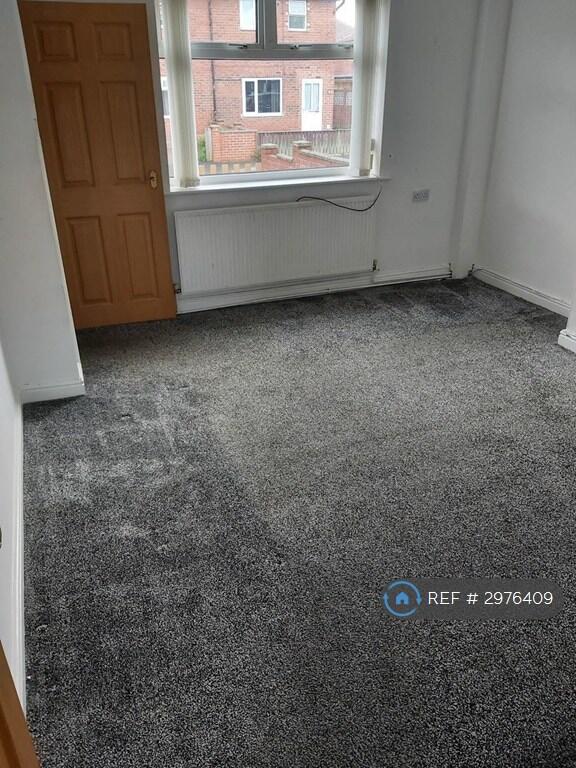House in Wakefield - View 4