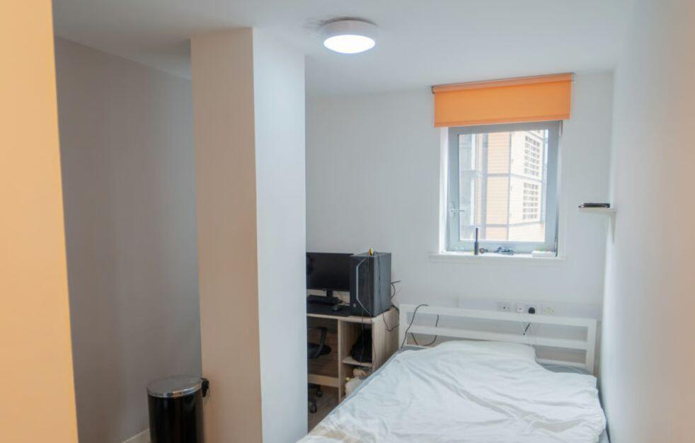 Apartment in Glasgow - View 2