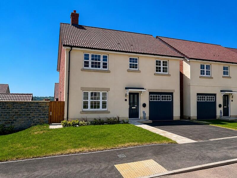Houlgate Way, Axbridge, Somerset. BS26 2BJ