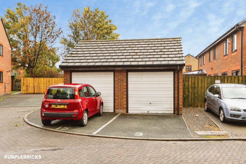 Apartment in Chester, Hough Green, City of Chester - View 2