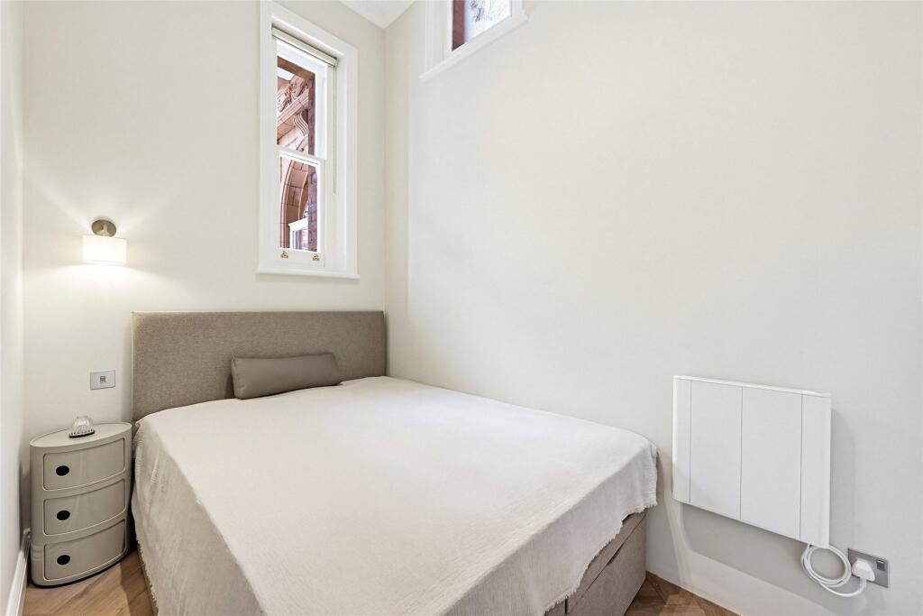 Apartment in London - View 5