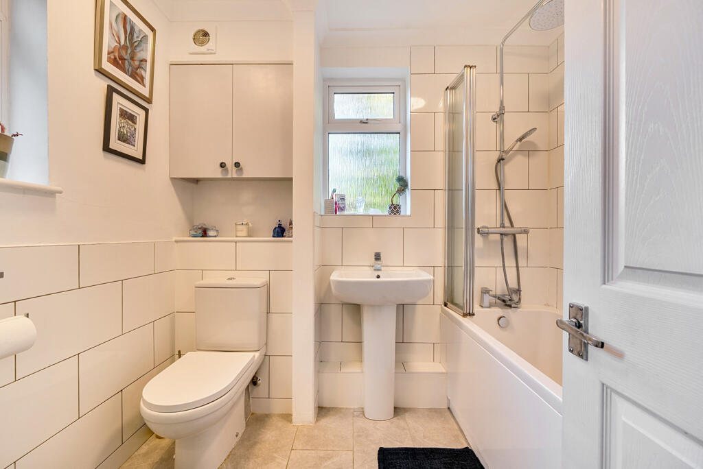 Cromwell Road, Caversham, Reading, RG4 photo 3