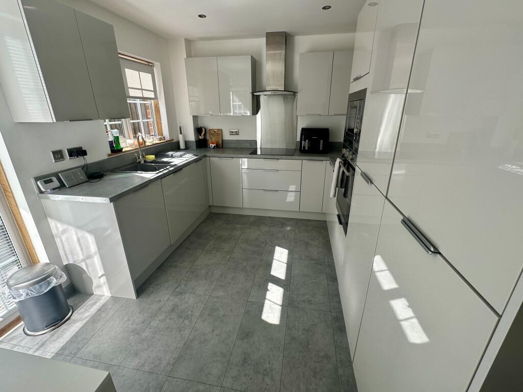 Main image of property: Mainscroft, Erskine, Renfrewshire