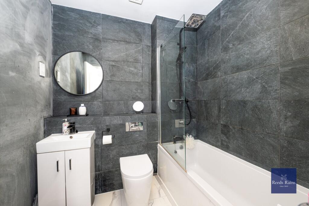 Apartment in London, Myatt's Fields, Stockton - More
