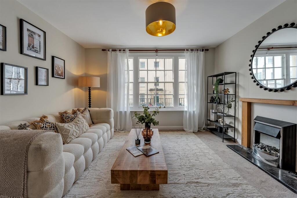 Main image of property: Wellington Terrace, Clifton