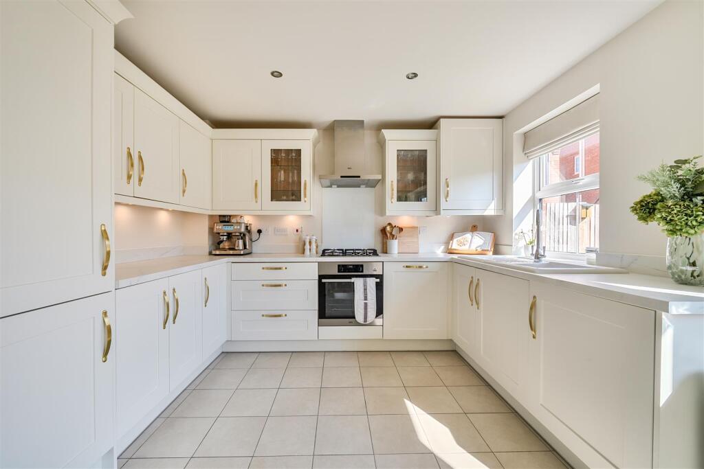 House in Chippenham, Wiltshire - View 4