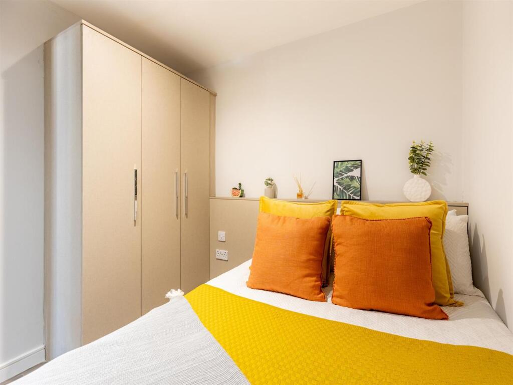 Studio flat for rent