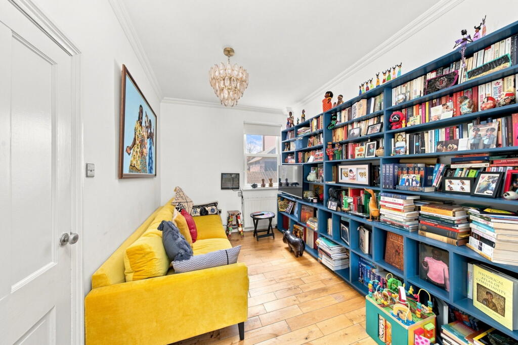 House in London - View 5