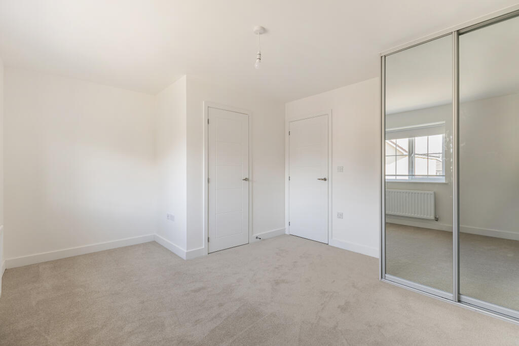 House in Ipswich - View 5