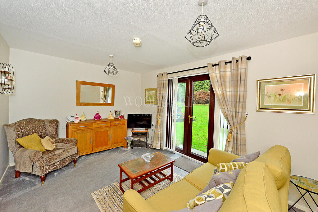 Top Farm Court, Kilburn photo 2