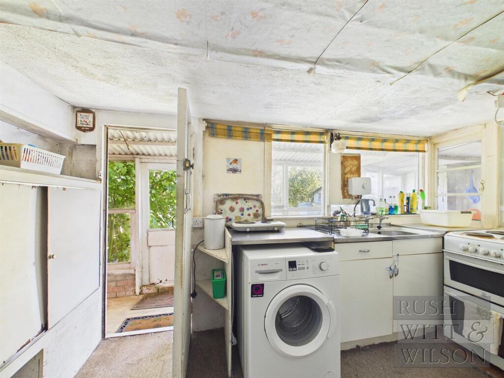 House in Tonbridge - More
