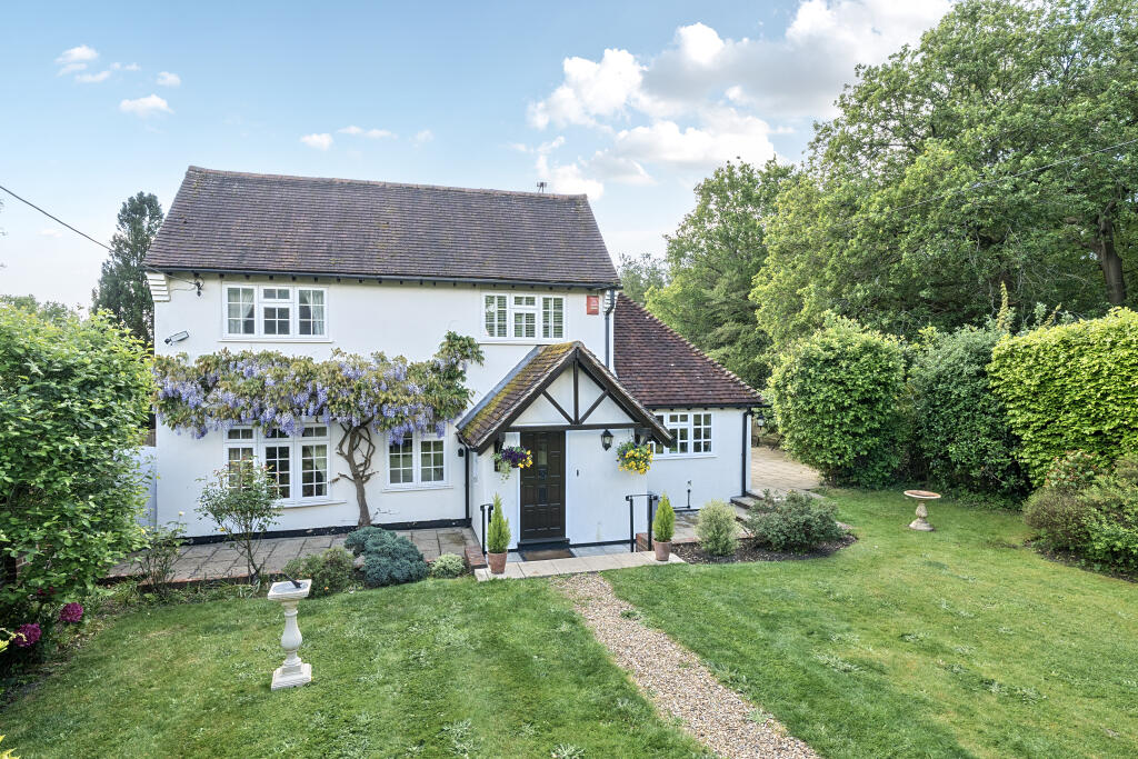 Main image of property: Common Lane, Burnham, SL1