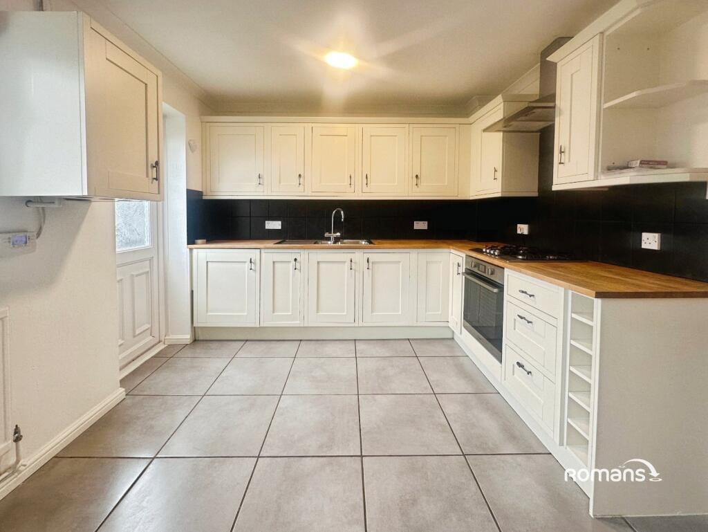 House in Basingstoke and Deane, Basingstoke - View 2