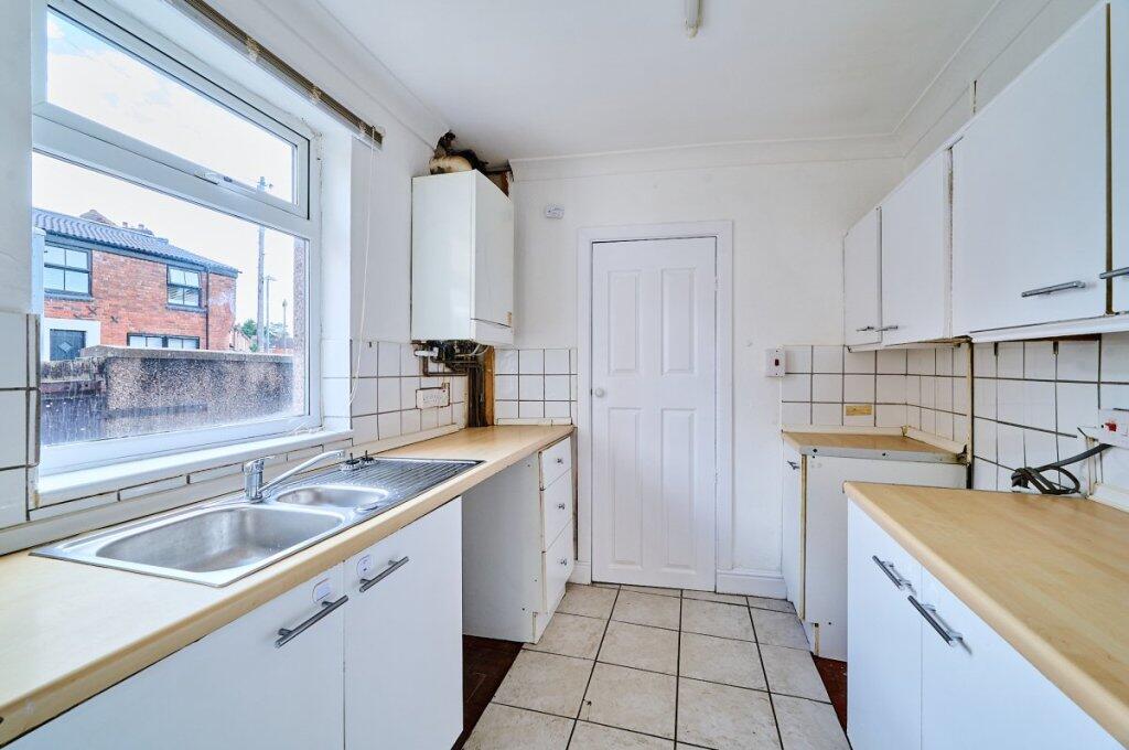 House in Rugby, Warwickshire - View 2