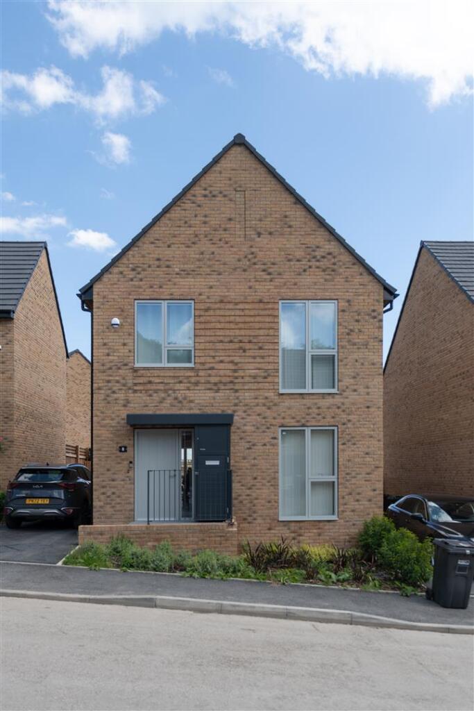 Main image of property: Glisk, Ellesmere Port, CH65