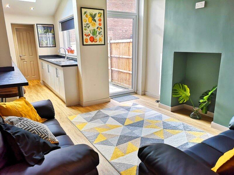 Main image of property: Collin Street, Beeston, Nottingham, Nottinghamshire, NG9