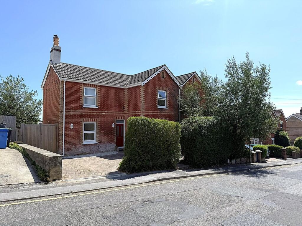 Main image of property: Mansfield Road, Lower Parkstone, Poole, BH14