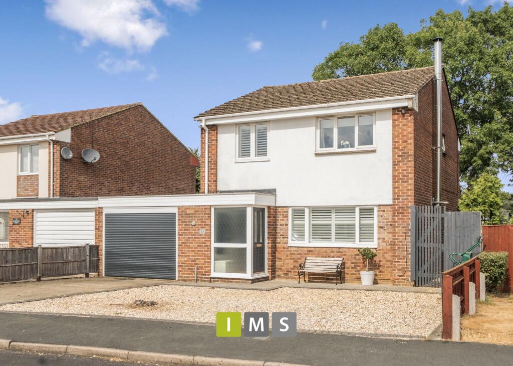 Main image of property: Browning Drive, Bicester, OX26