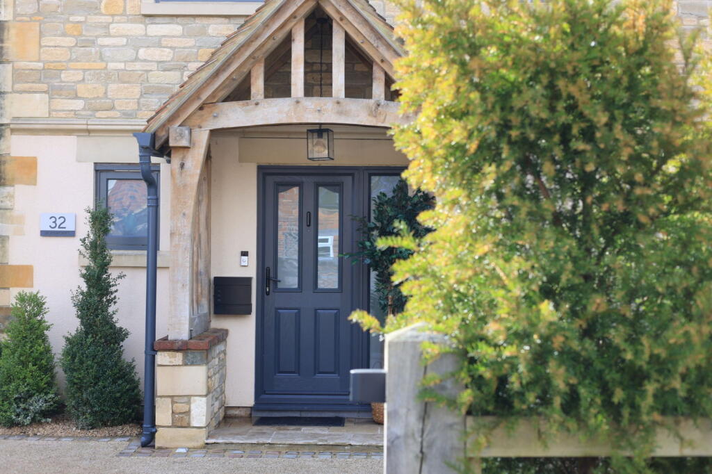 Rack End, Standlake, Witney, OX29 7SB photo 2