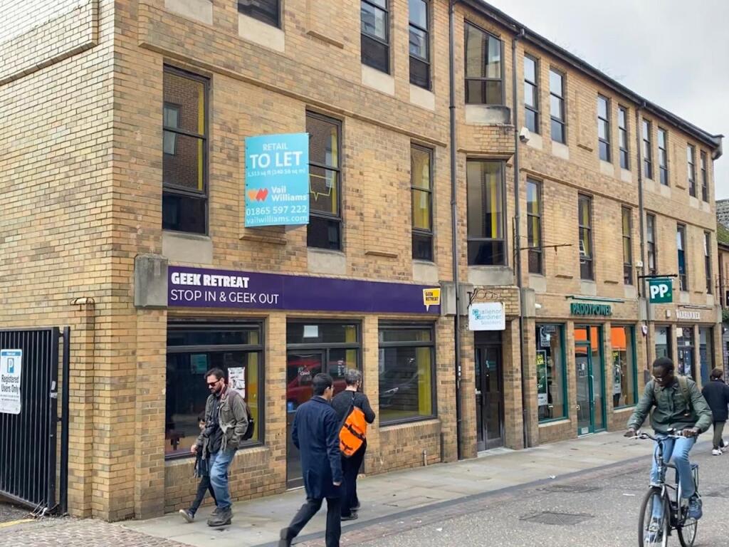 Main image of property: 3 Bush House, 27 New Inn, Hall Street, Oxford, OX1 2DH