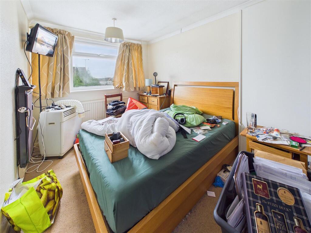 House in Chelmsford, North Springfield, Springfield - More