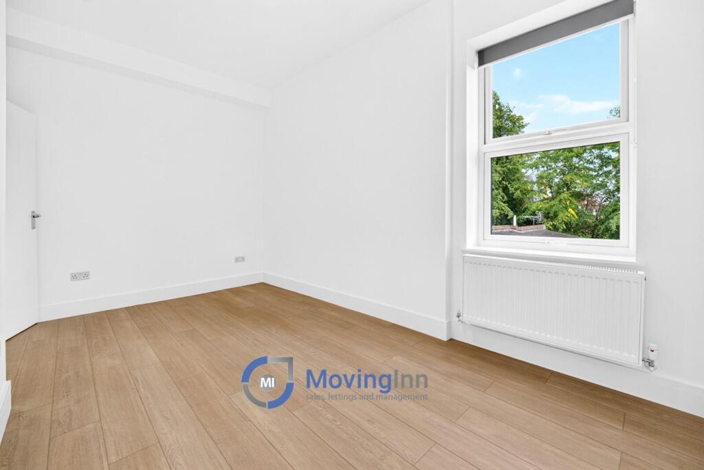 Apartment in London - More