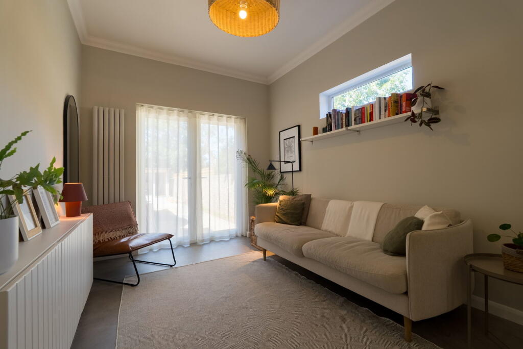 Apartment in Canterbury - View 5