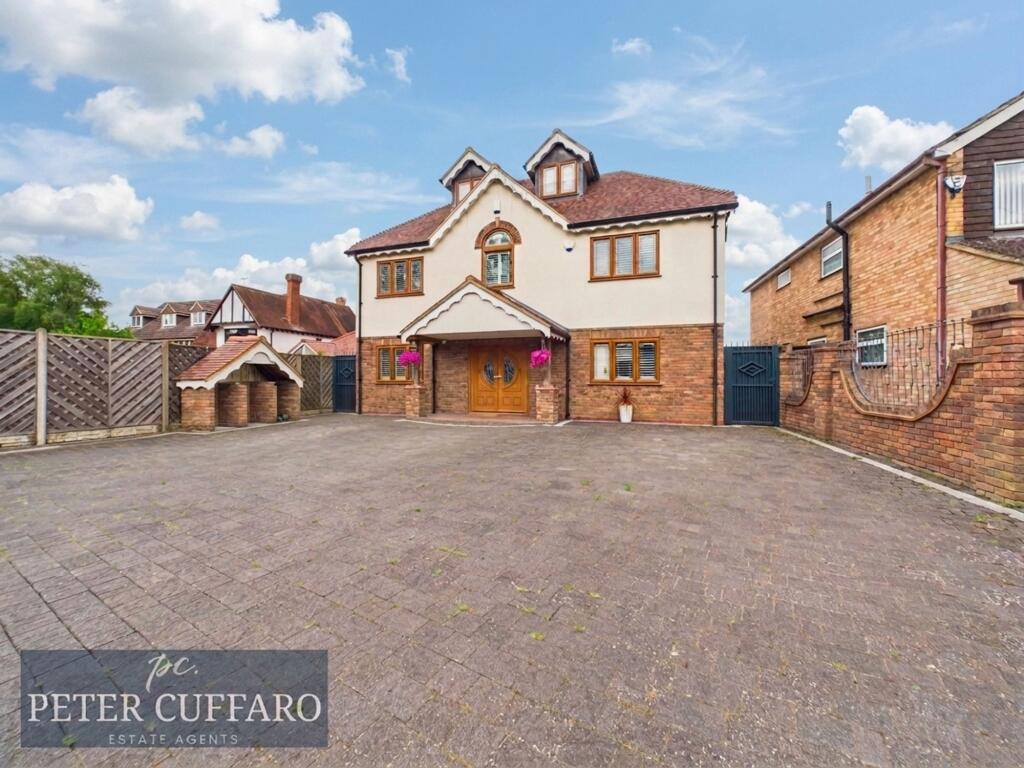 Main image of property: Ware Road, Hoddesdon, EN11