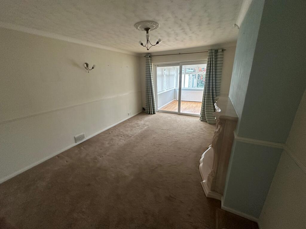 Hemingford Crescent, Peterborough photo 4