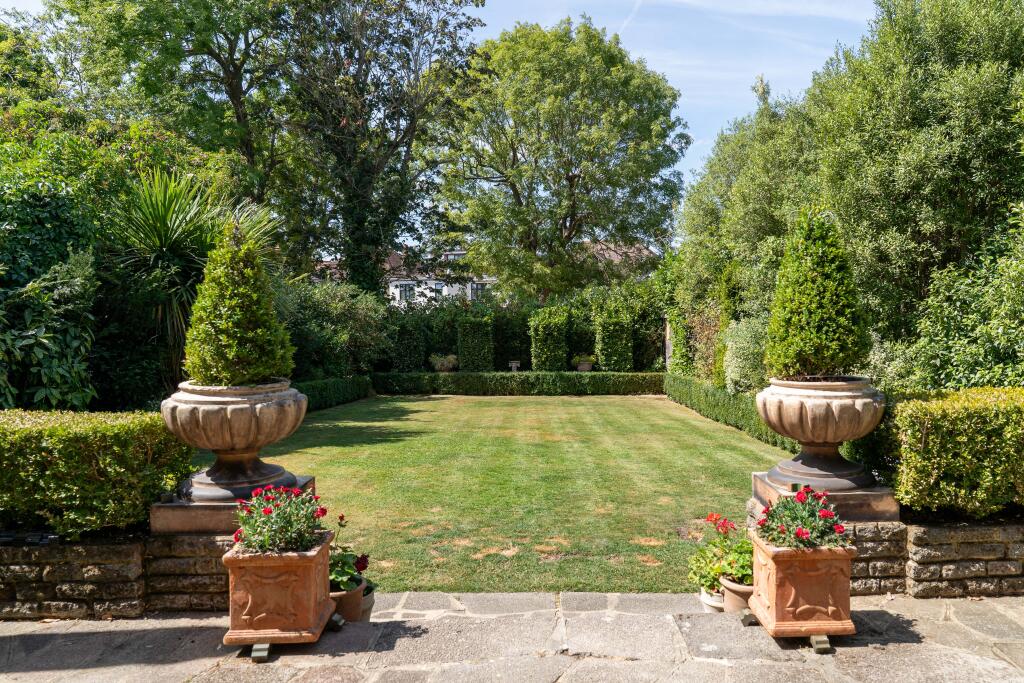 House in London - View 4