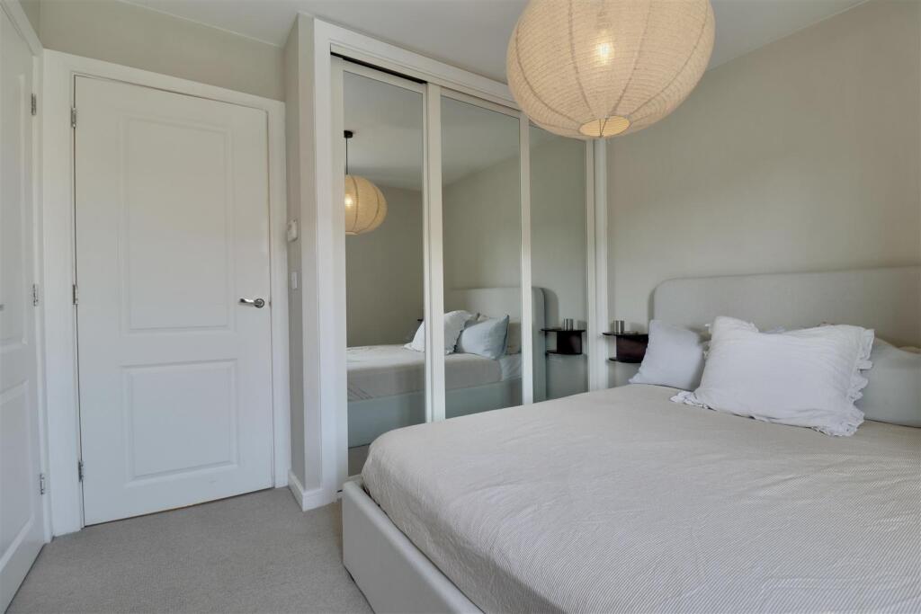 House in Havant, Hampshire Farm - More