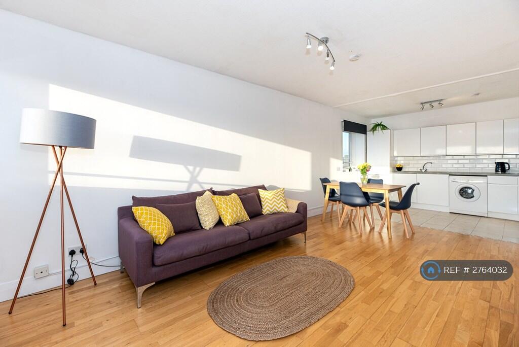 Main image of property: Park South, London, SW11