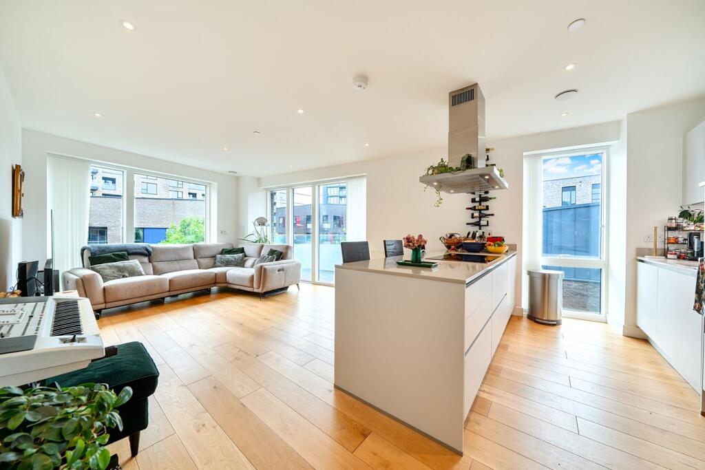 Main image of property: West Parkside, Greenwich, Greenwich, SE10
