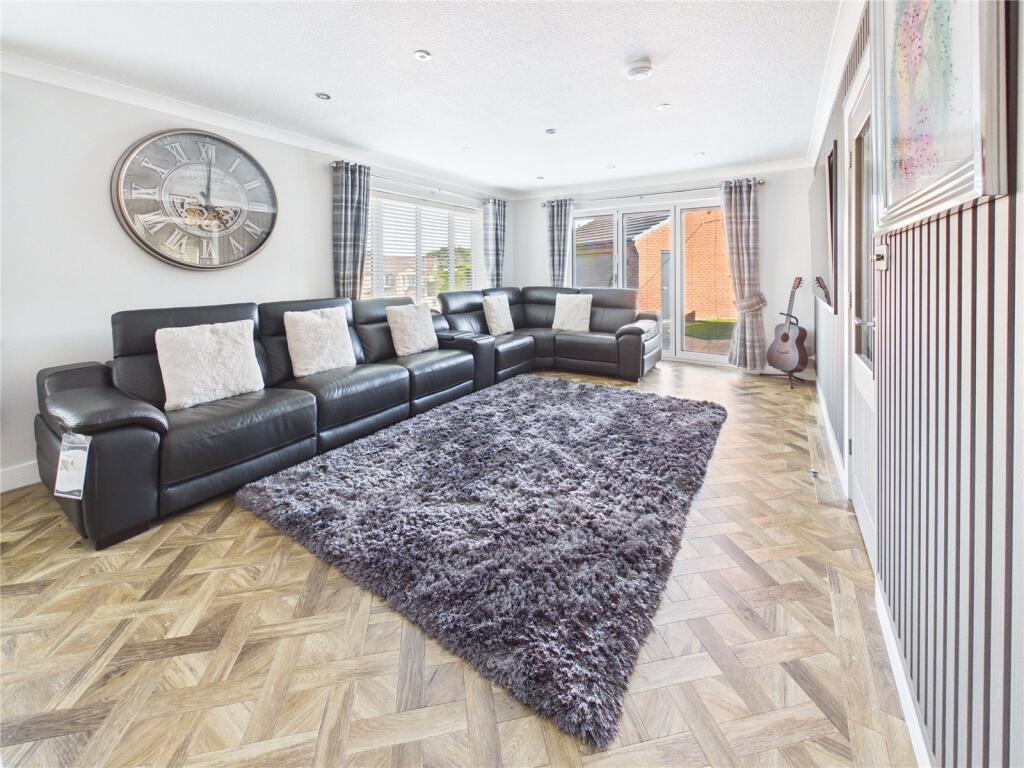 House in Darlington - More