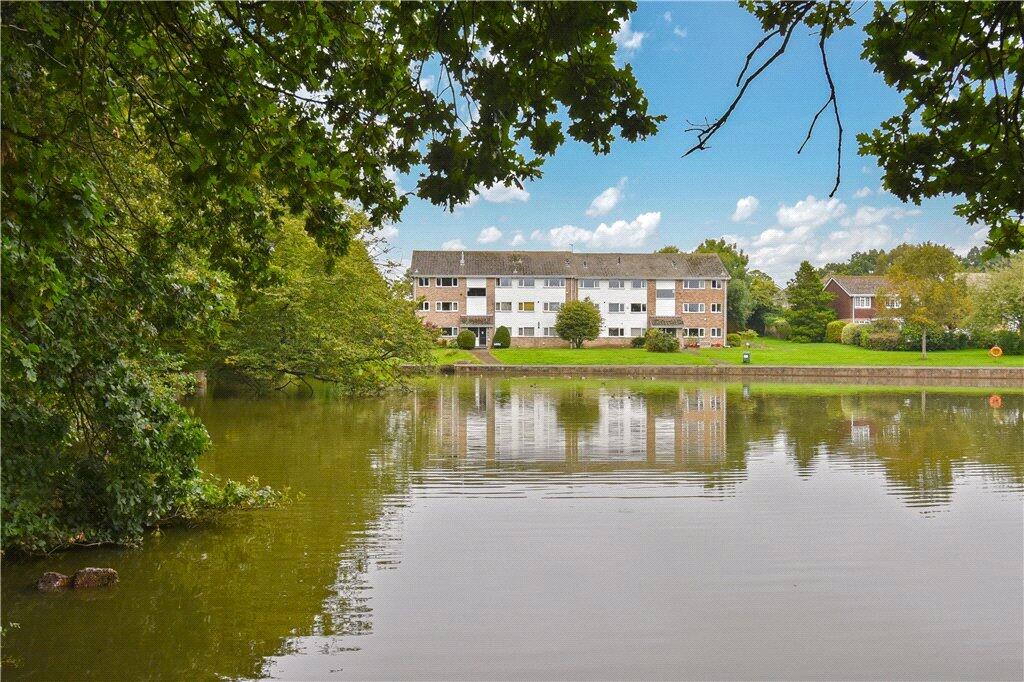 Main image of property: Rosebank Lodge, Lakeside Avenue, Rownhams, Southampton
